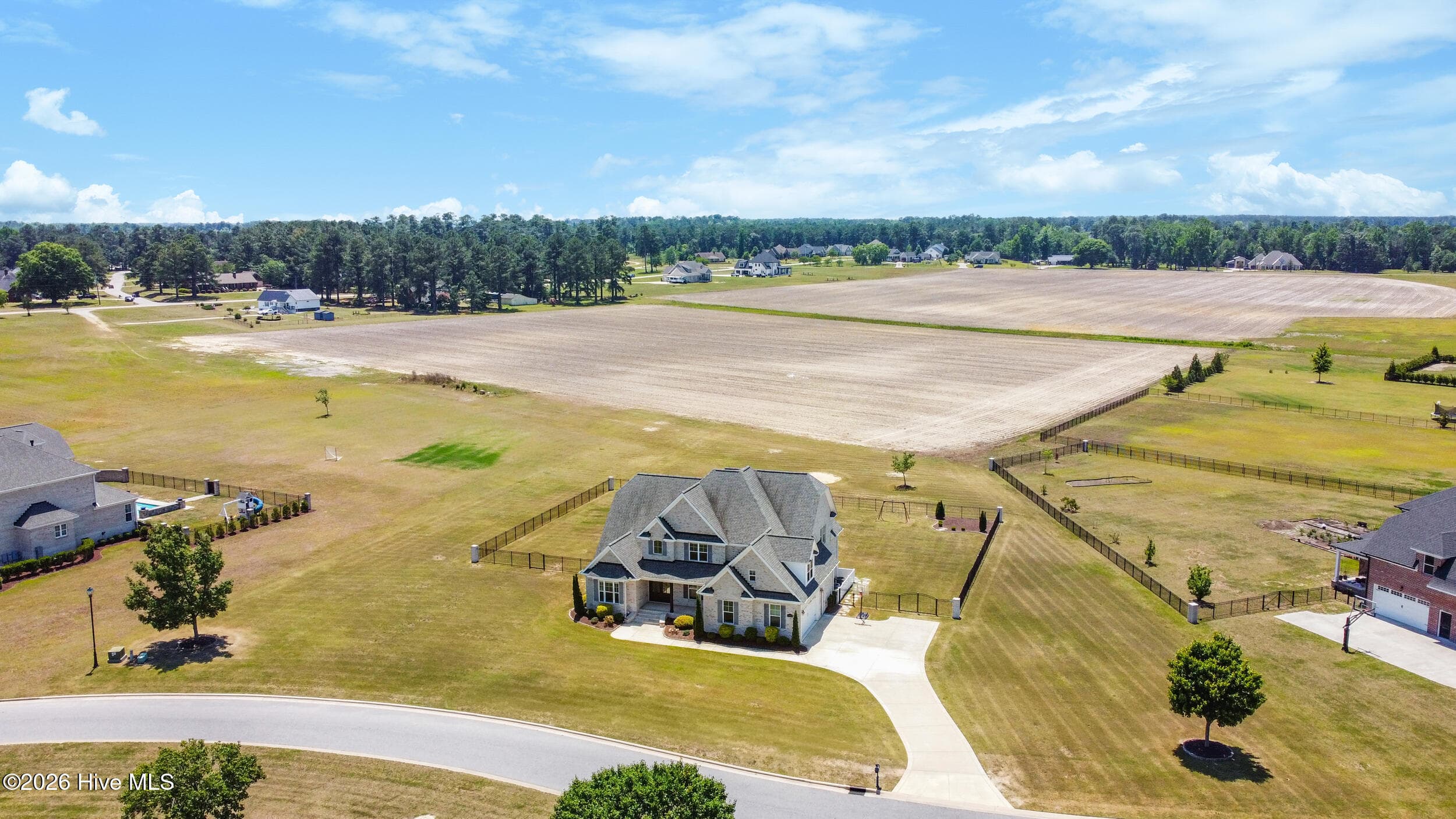 Single Family Residence at 1357 Autumn Lakes Drive, Grimesland, NC 27837, photo 13 of 14