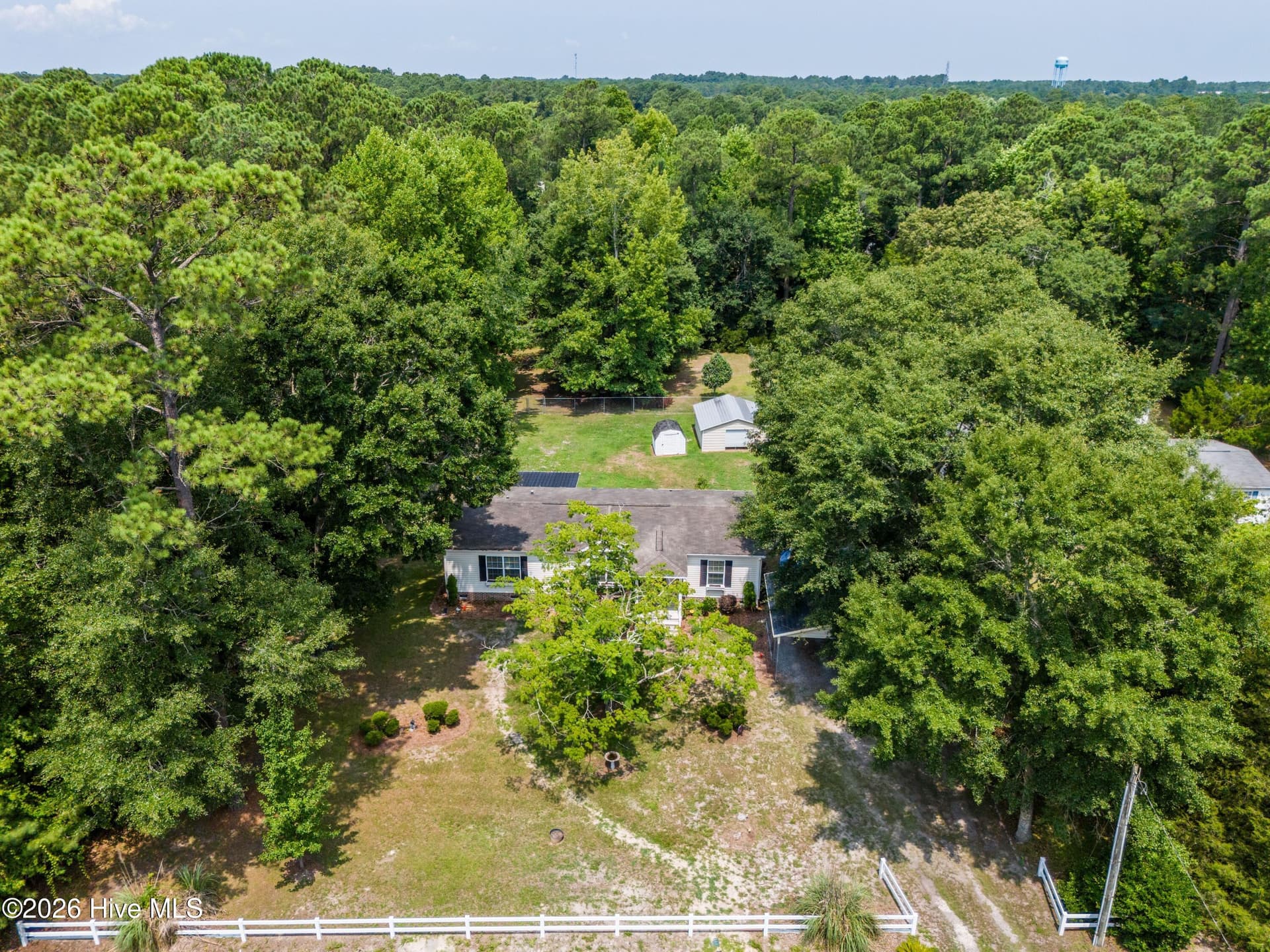 Manufactured Home at 570 King Drive, Hampstead, NC 28443, photo 31 of 40