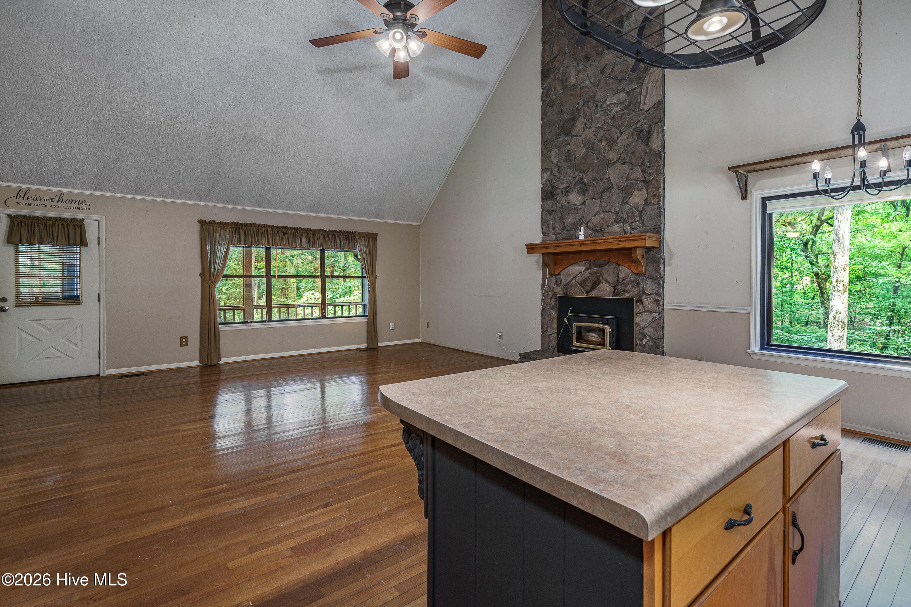 Single Family Residence at 1054 Dickey Road, Murphy, NC 28906, photo 7 of 38