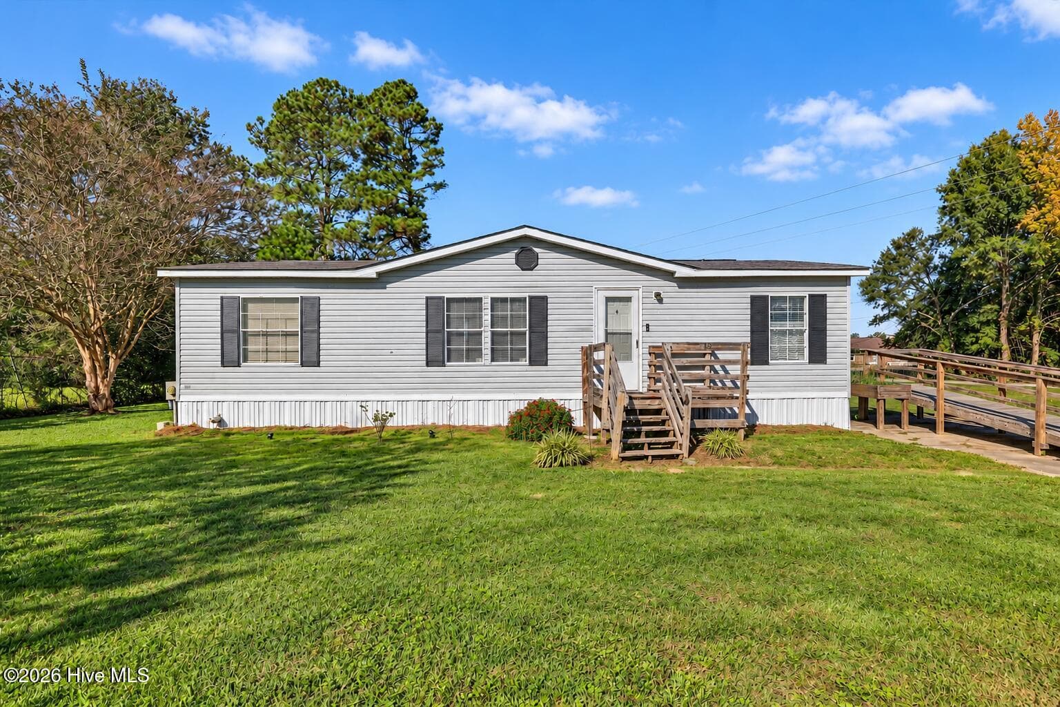 319 Honey Hill Drive, Hallsboro, NC 28442