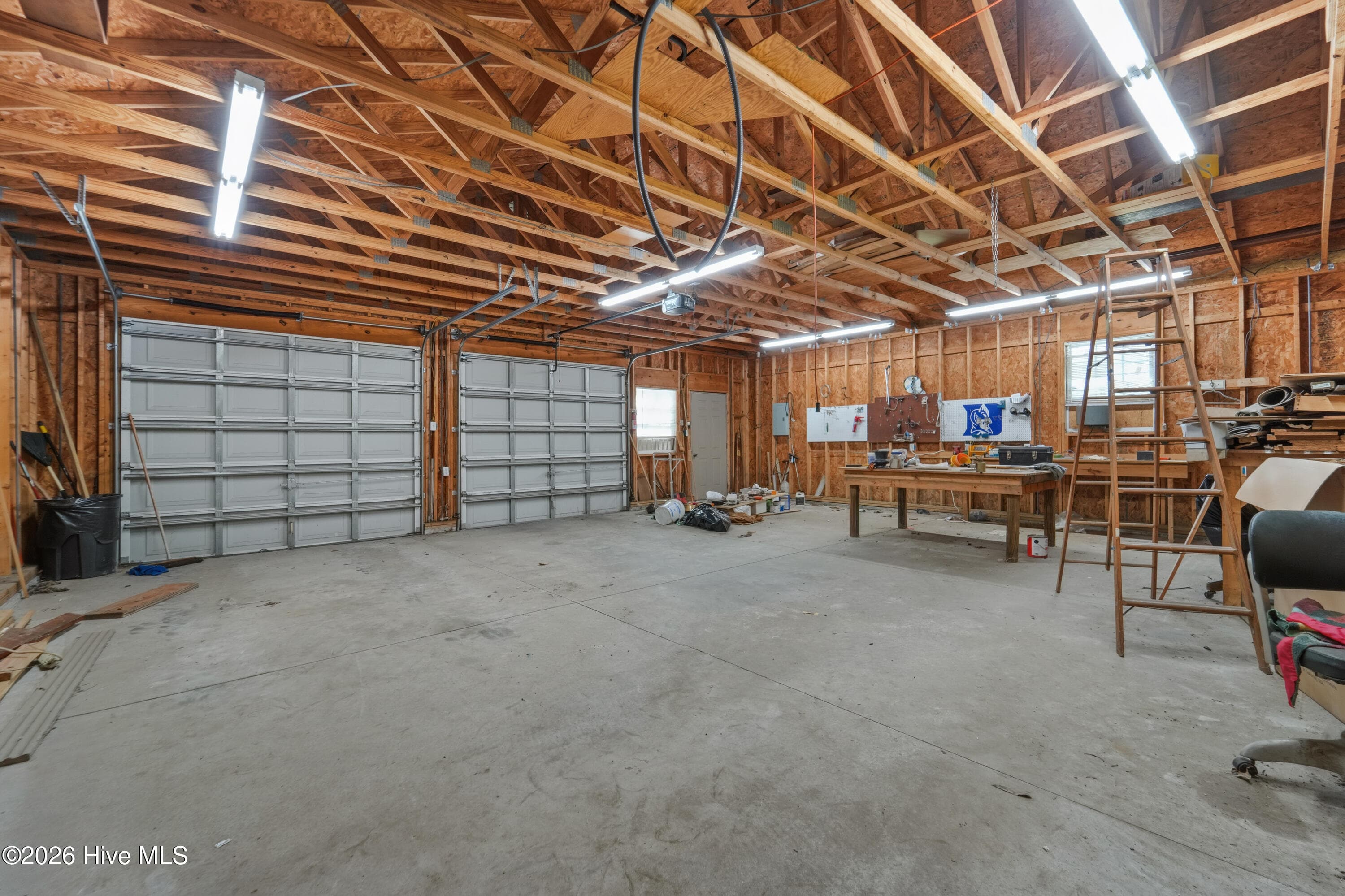 Inside Workshop - 1380 Oak Grove Road, Trenton, NC 28585