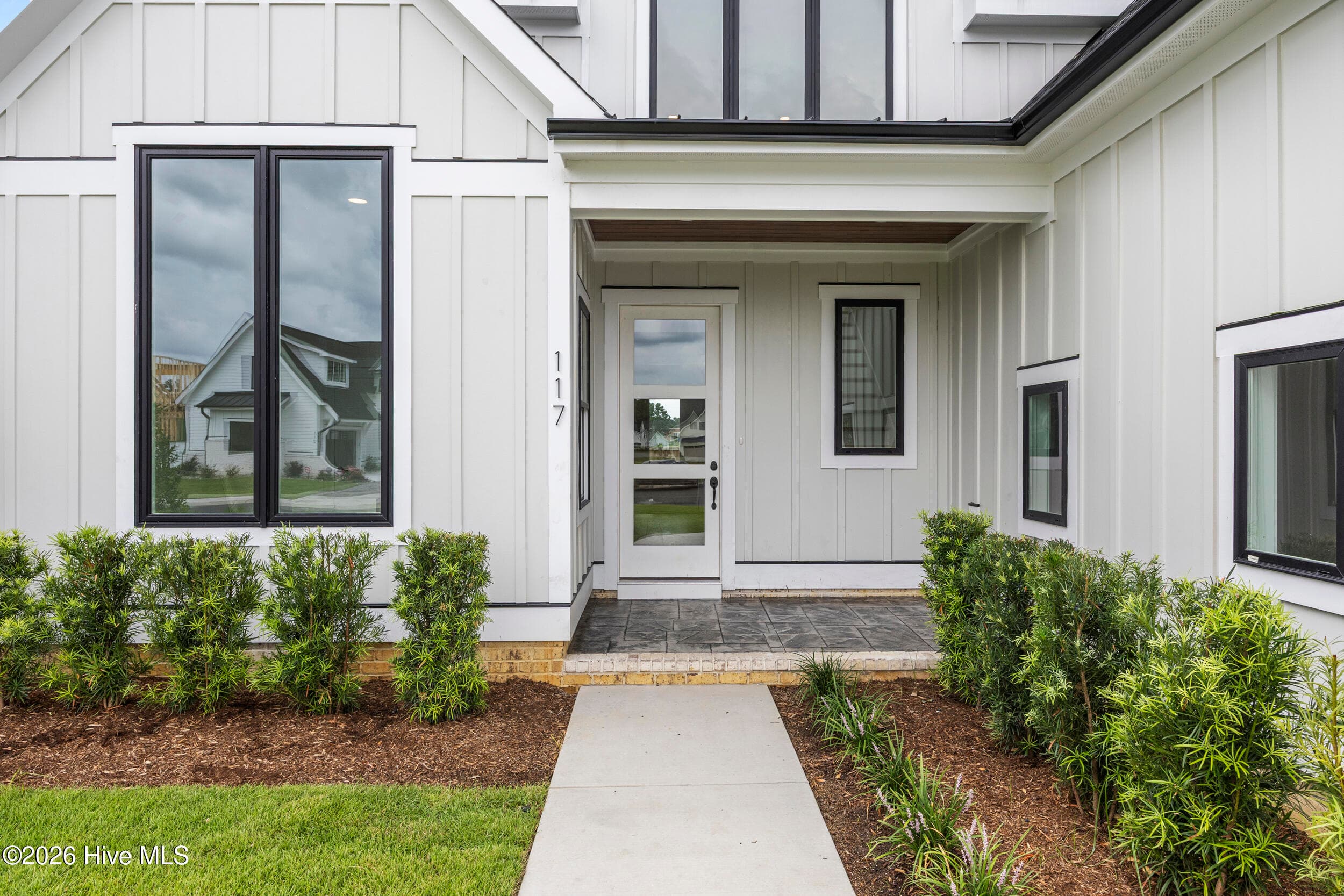 Single Family Residence at 117 Grand Harvest Court, Wilmington, NC 28411, photo 6 of 91