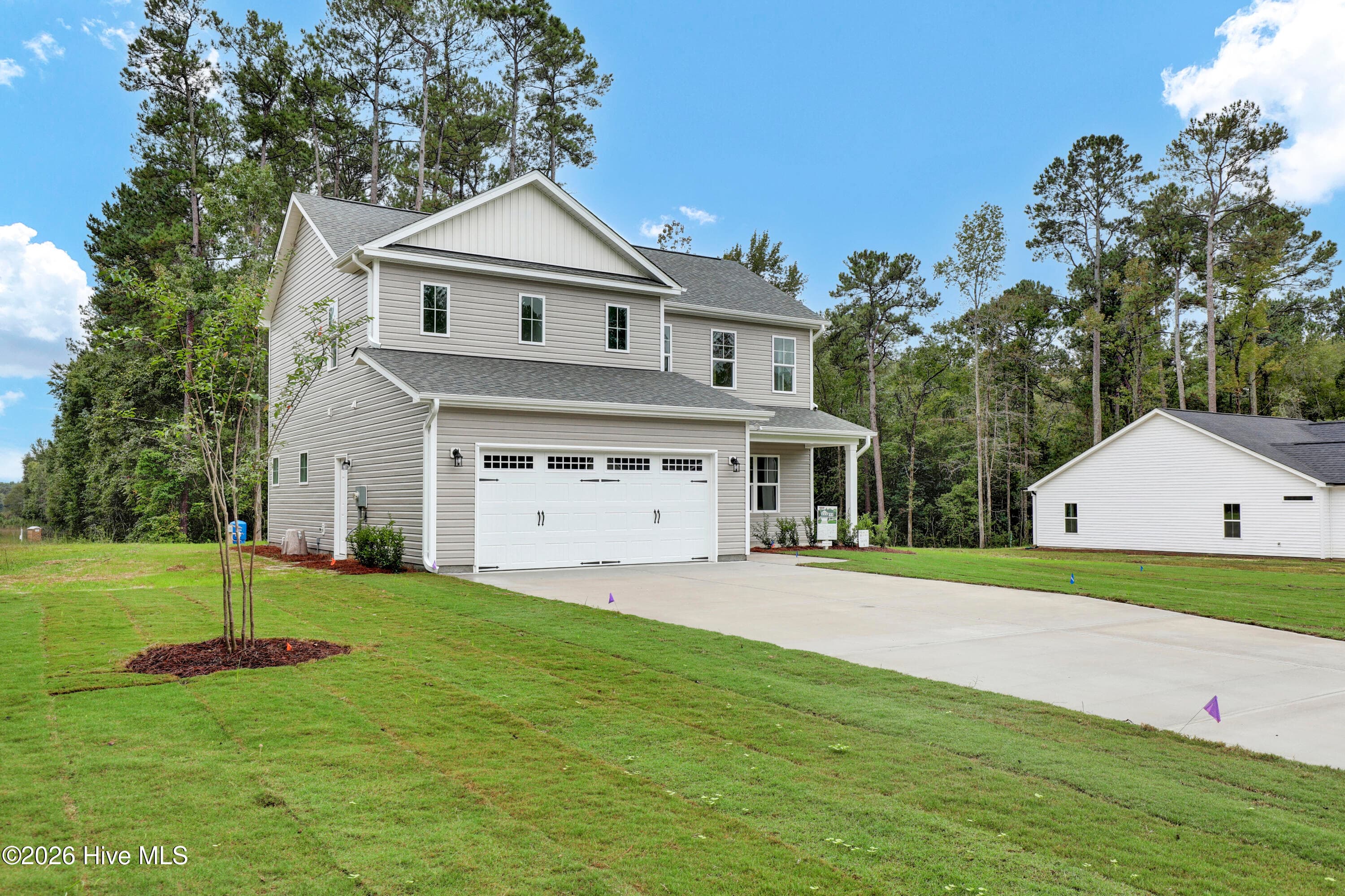 Single Family Residence at 19 Peach Court, Burgaw, NC 28425, photo 3 of 36
