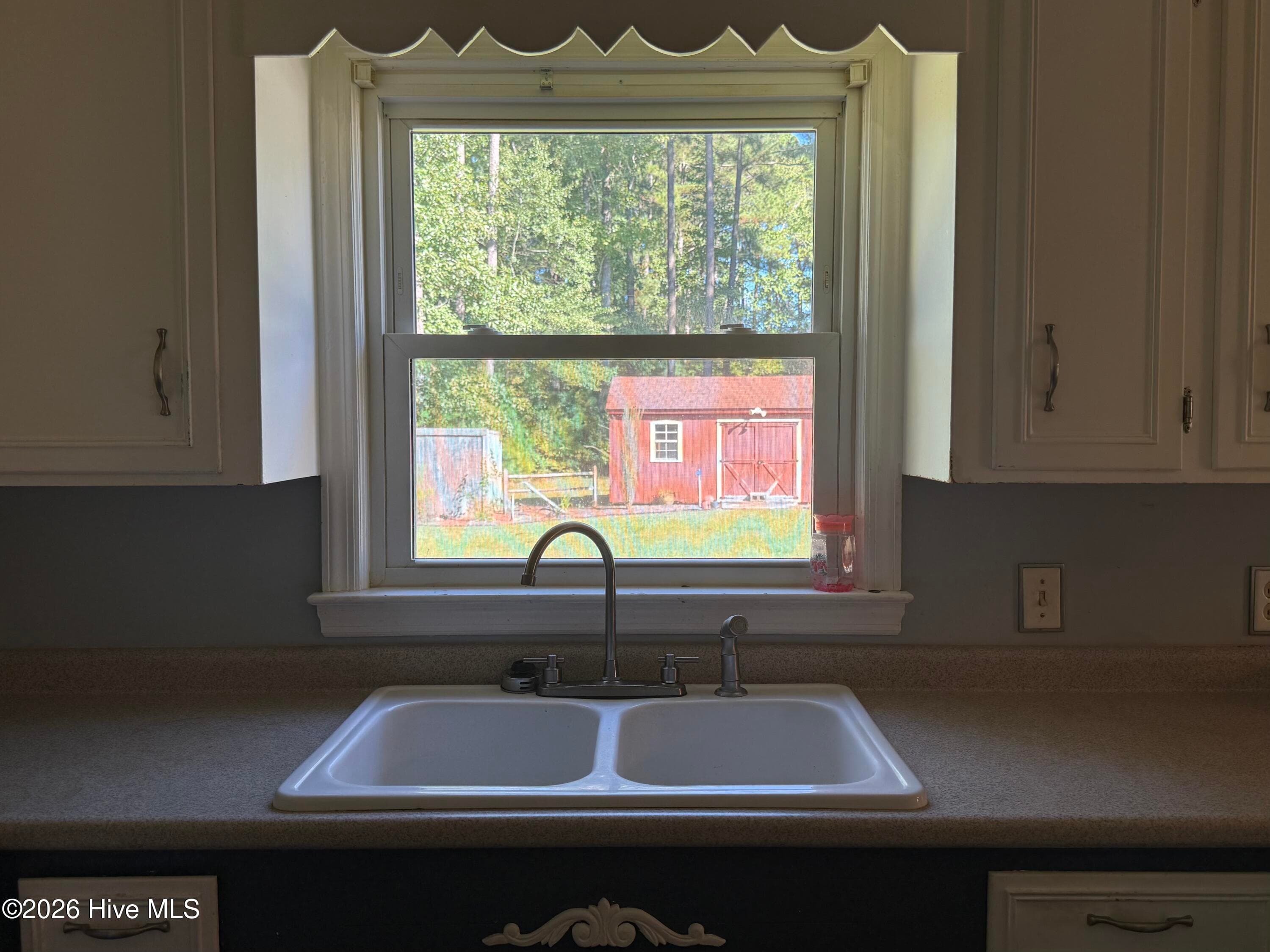 Single Family Residence at 108 Abbey Lane, Washington, NC 27889, photo 11 of 27