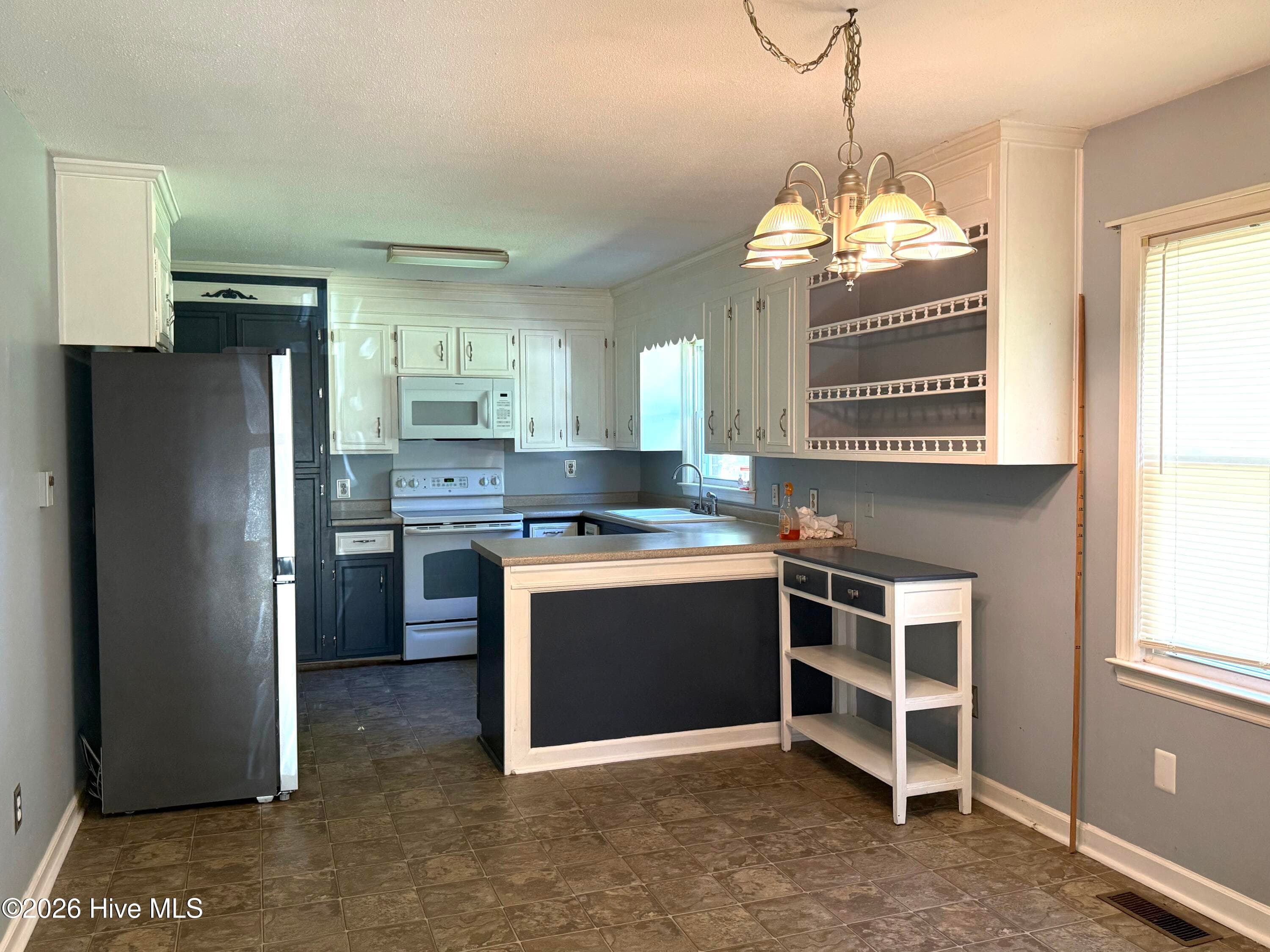 Kitchen/Dining room - 108 Abbey Lane, Washington, NC 27889