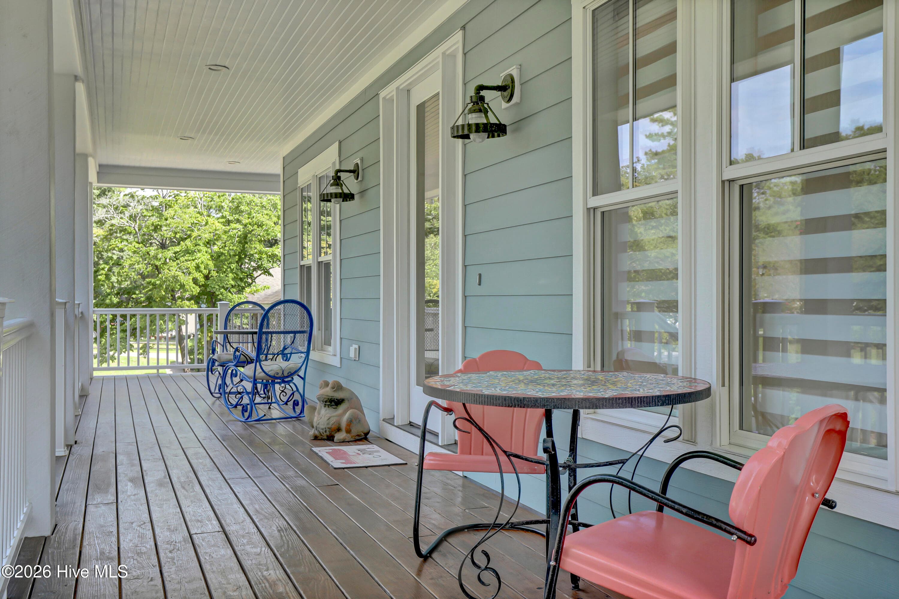 Single Family Residence at 630 Ravenswood Road, Hampstead, NC 28443, photo 5 of 94