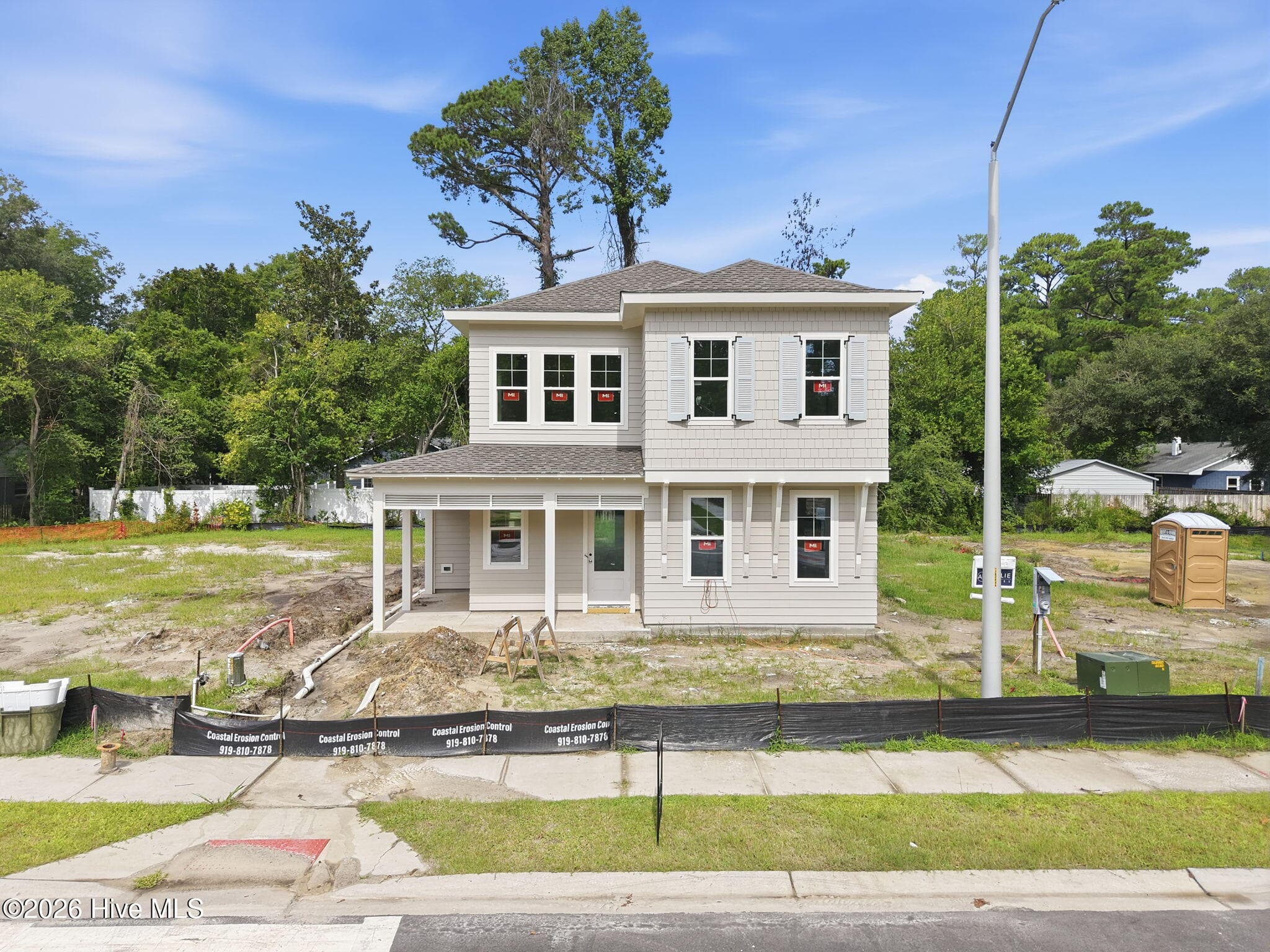 Single Family Residence at 1048 Montclair Drive, Wilmington, NC 28403, photo 3 of 95