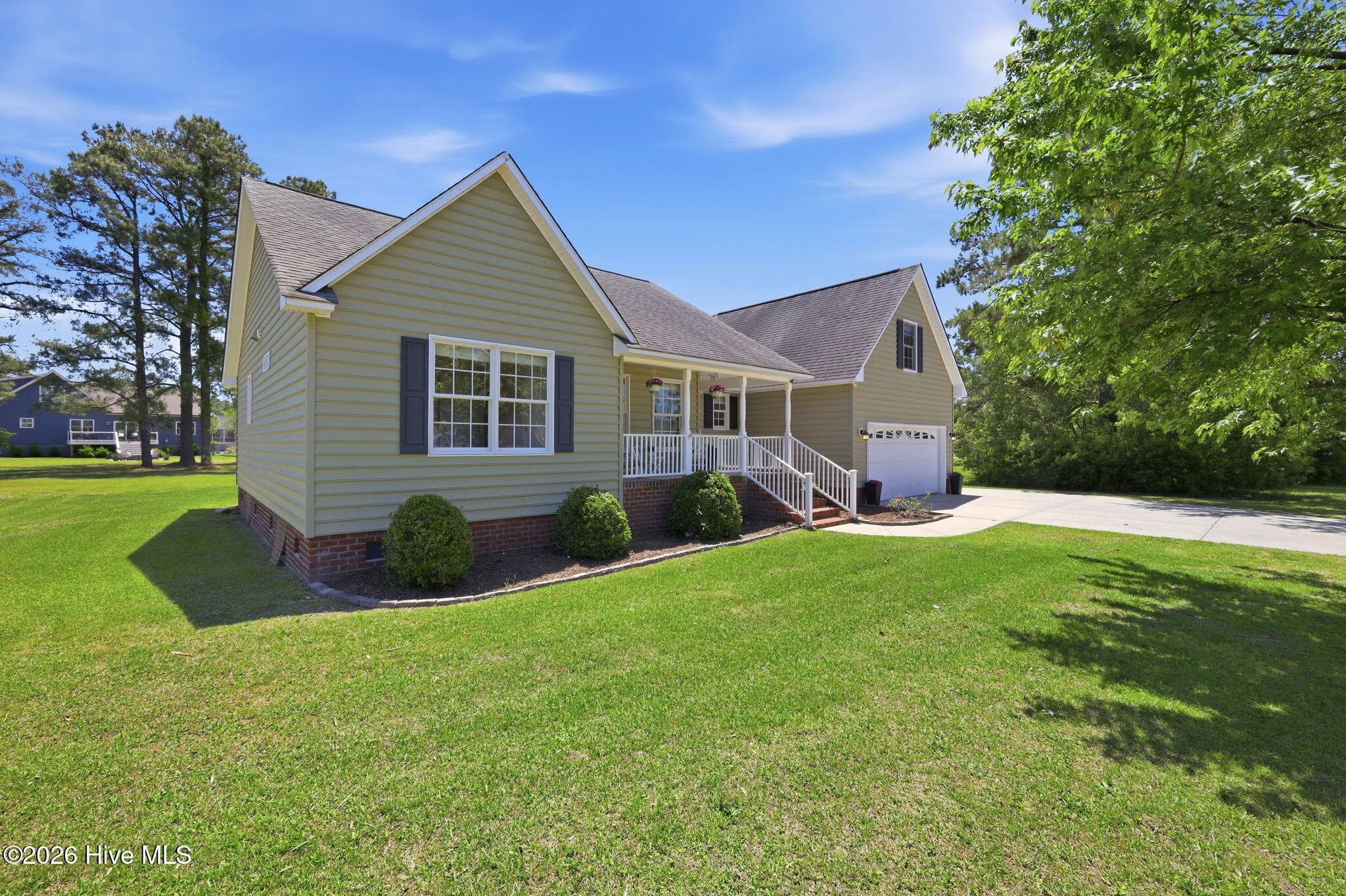 Single Family Residence at 1129 Coral Reef Drive, New Bern, NC 28560, photo 68 of 68