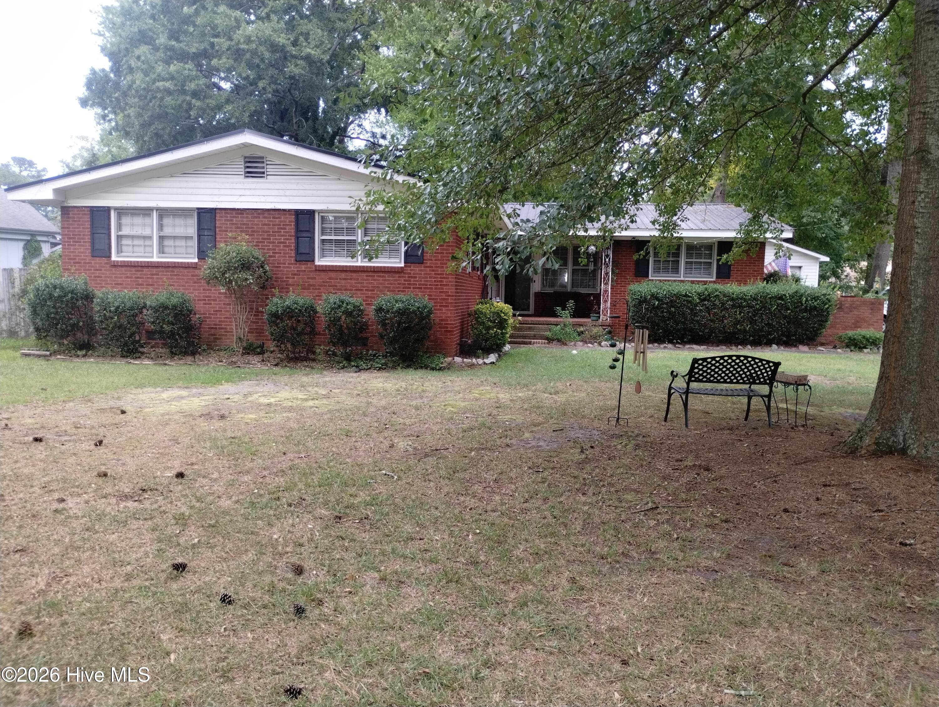 Single Family Residence at 2101 Michelle Drive, Kinston, NC 28504