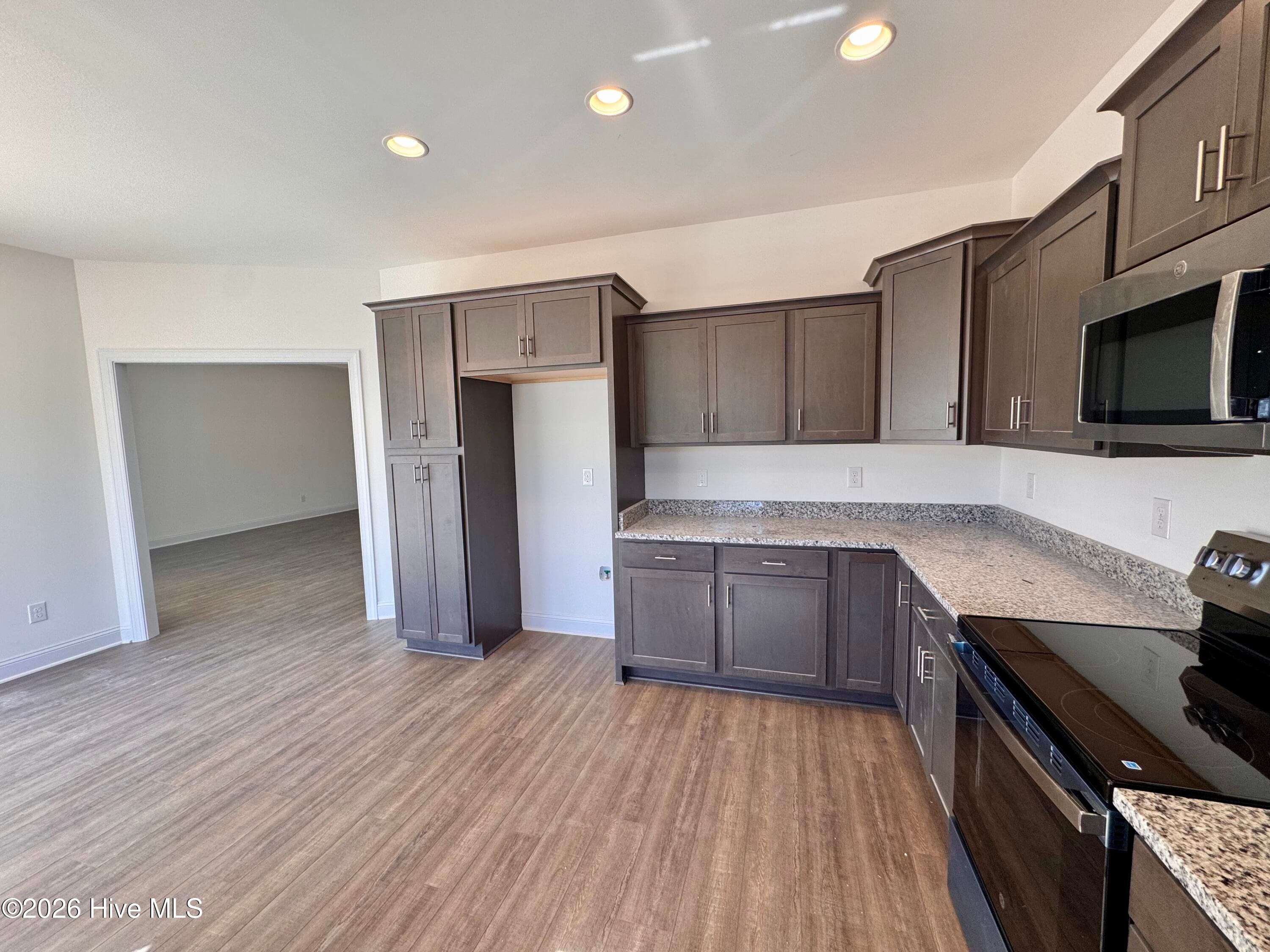 Single Family Residence at 4013 Bluewater Boulevard, New Bern, NC 28562, photo 71 of 121