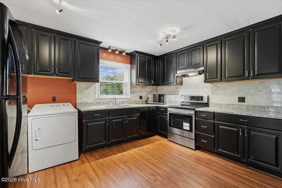 Single Family Residence at 1801 E Azalea Drive, Goldsboro, NC 27530, photo 52 of 77