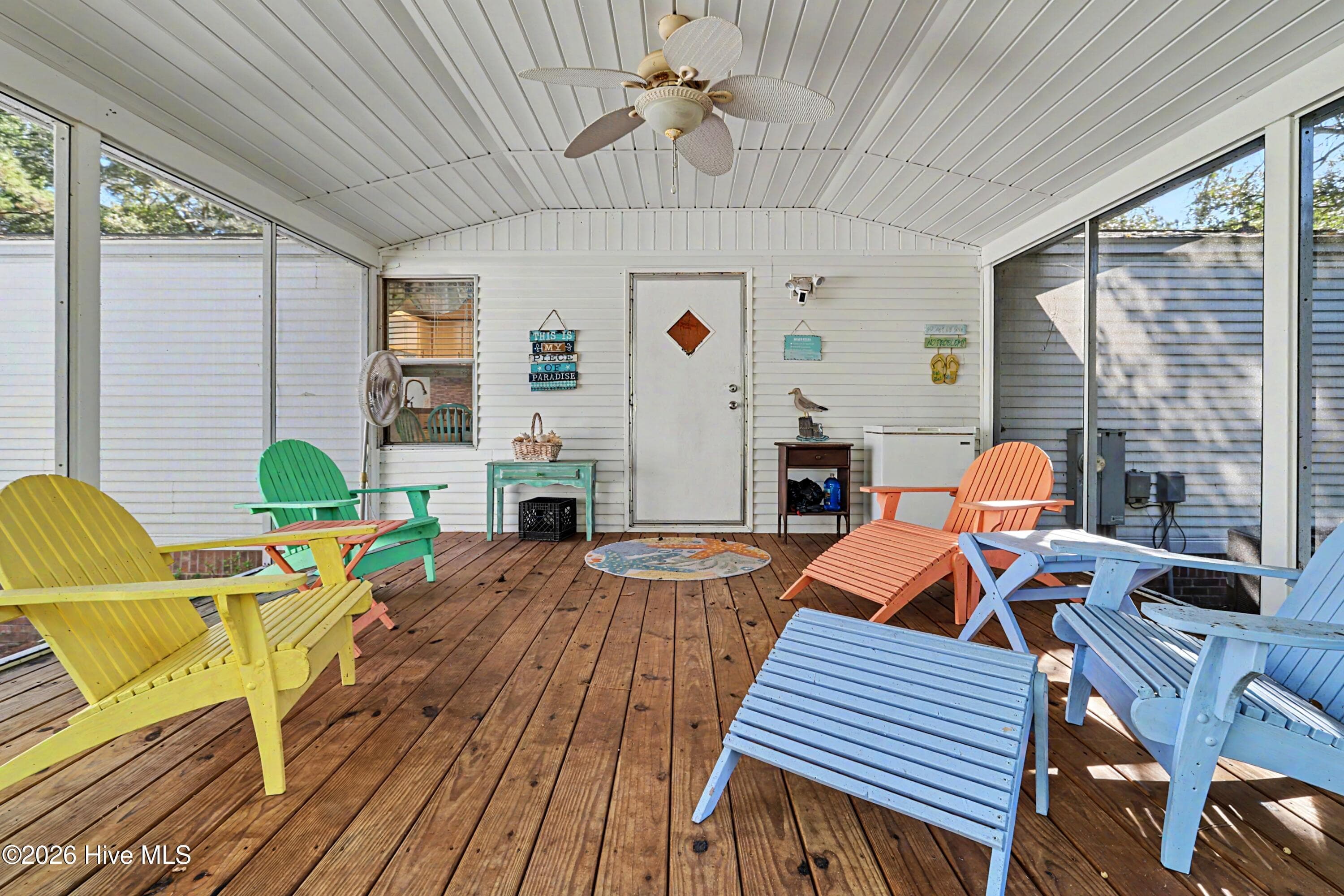 Manufactured Home at 3215 Herthwood Place SW, Supply, NC 28462, photo 17 of 36