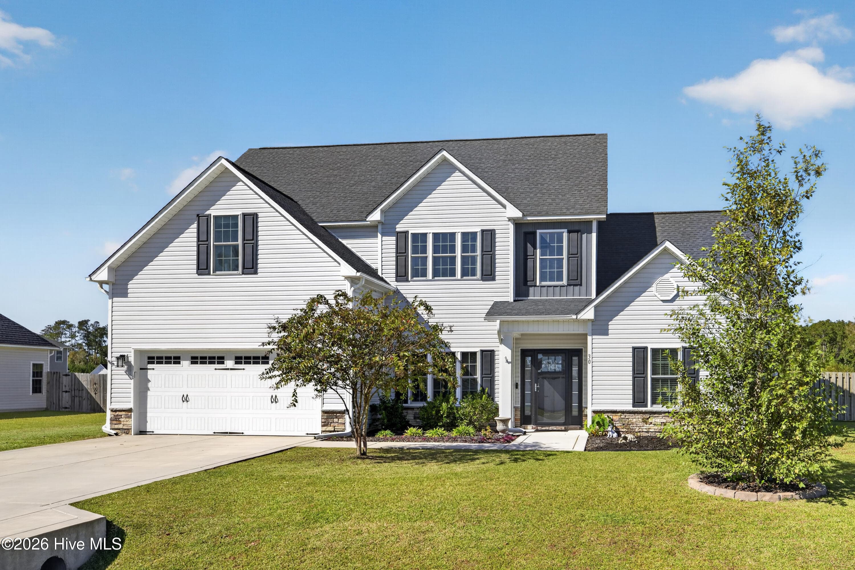 Single Family Residence at 30 W Broughton Lane, Rocky Point, NC 28457, photo 3 of 41