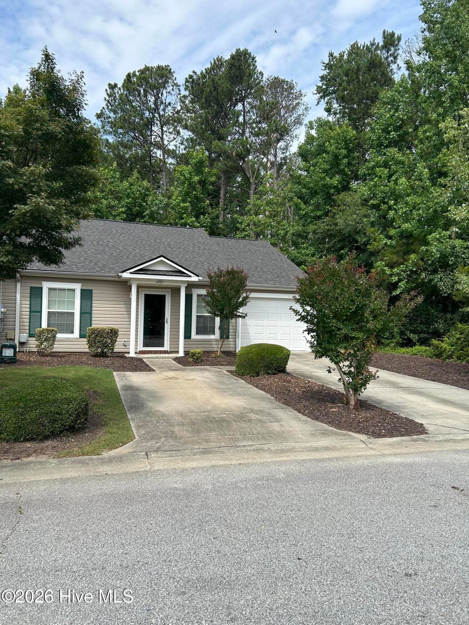 Townhouse at 6005 Sanibel Drive, Augusta, GA 30909, photo 2 of 21