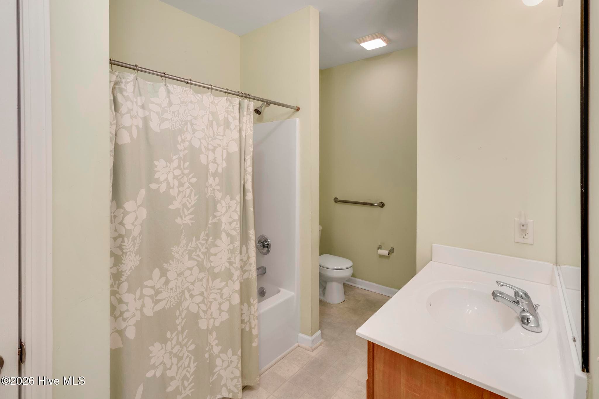 Condominium at 3909 Botsford Court Unit 103, Wilmington, NC 28412, photo 55 of 95