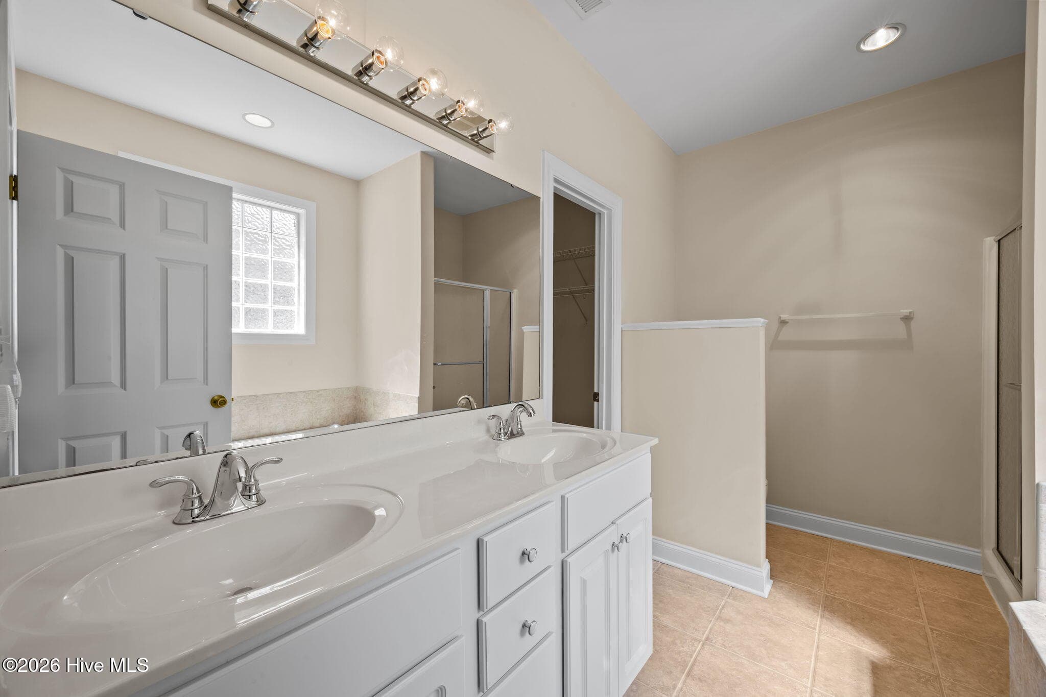 Single Family Residence at 3008 Olde Towne Place, New Bern, NC 28562, photo 51 of 56