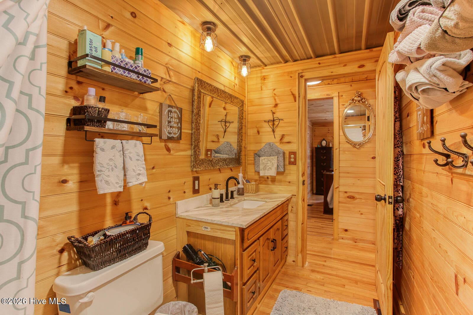 Manufactured Home at 447 Anderson Creek, Robbinsville, NC 28771, photo 33 of 98