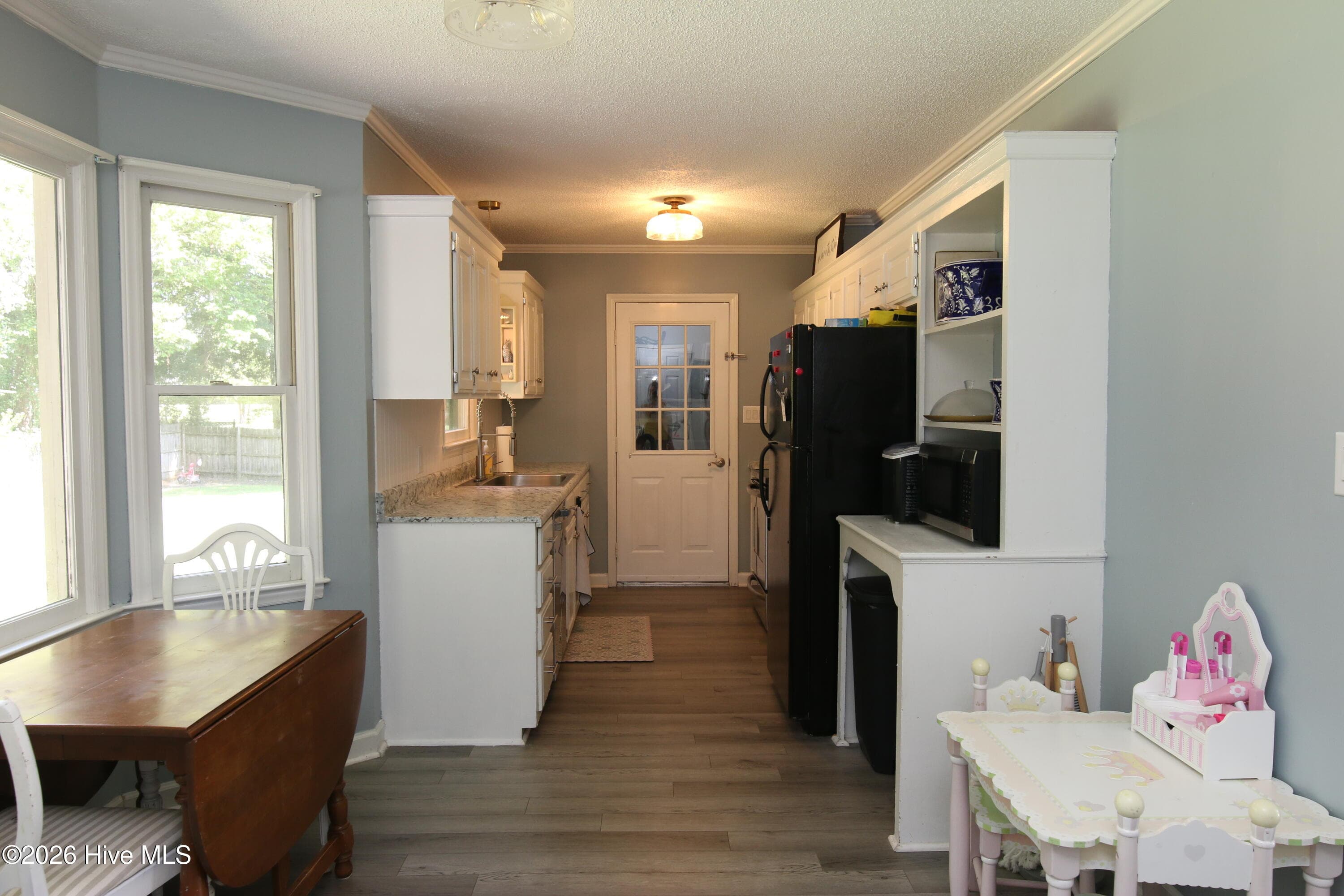 Single Family Residence at 329 S Wedgewood Drive, Washington, NC 27889, photo 12 of 35