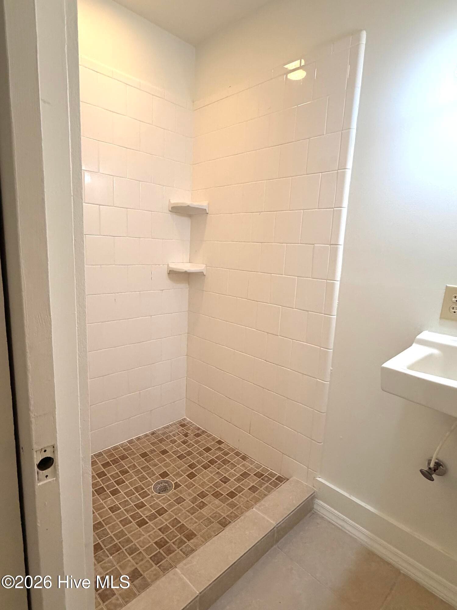 en suite bathroom upstairs - 2704 Waccamaw Shores Road, Lake Waccamaw, NC 28450