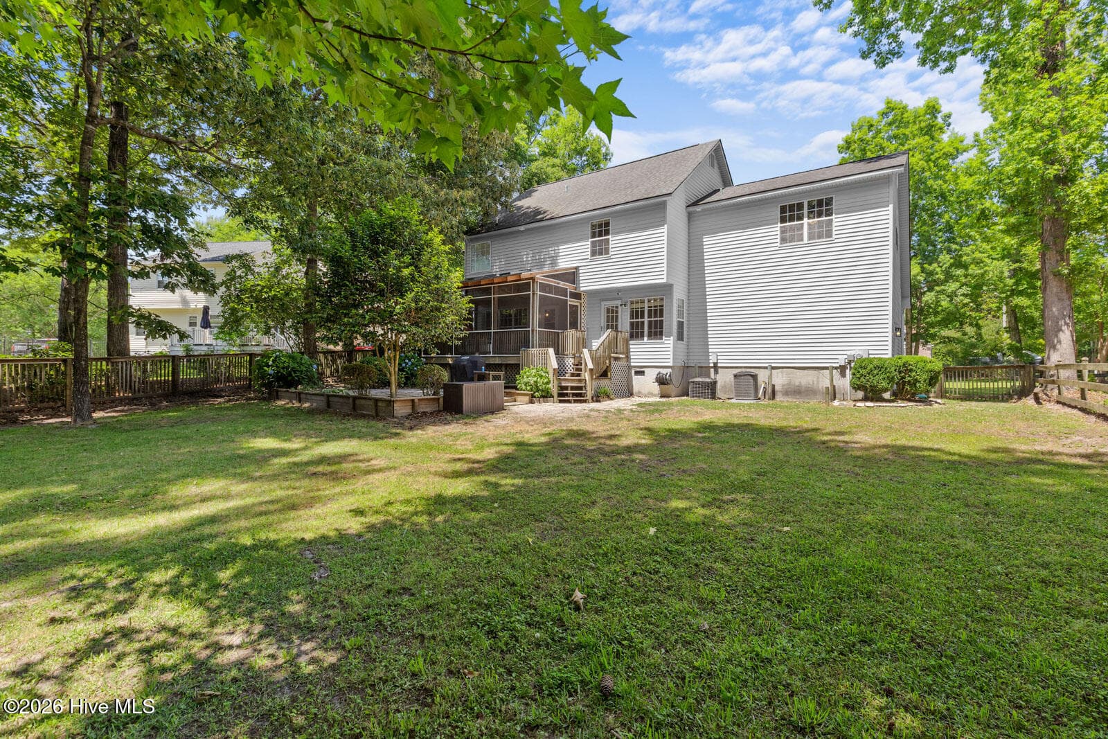 Single Family Residence at 125 Dockside Drive, Jacksonville, NC 28546, photo 39 of 47