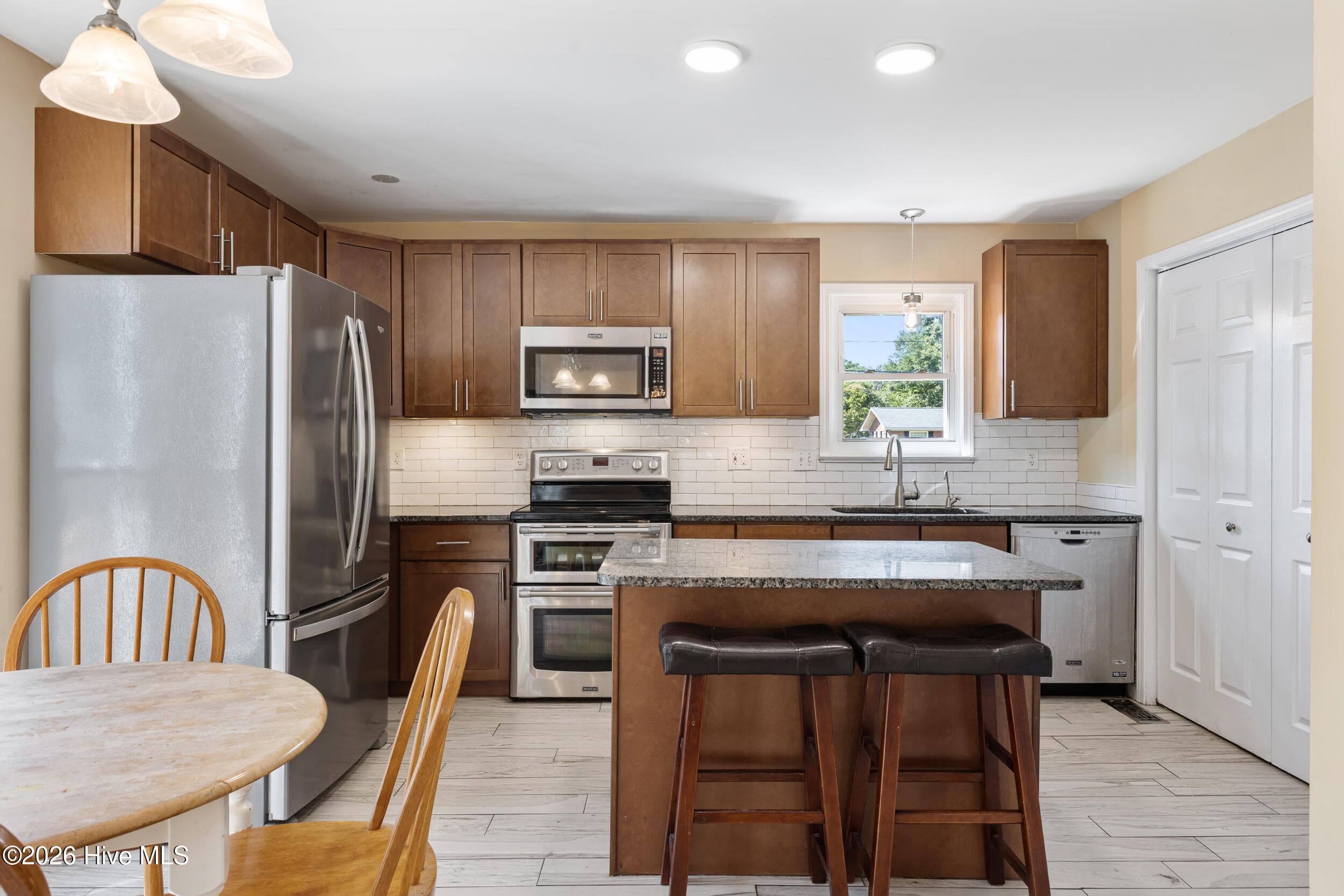 Single Family Residence at 327 Green Meadows Drive, Wilmington, NC 28405, photo 15 of 33