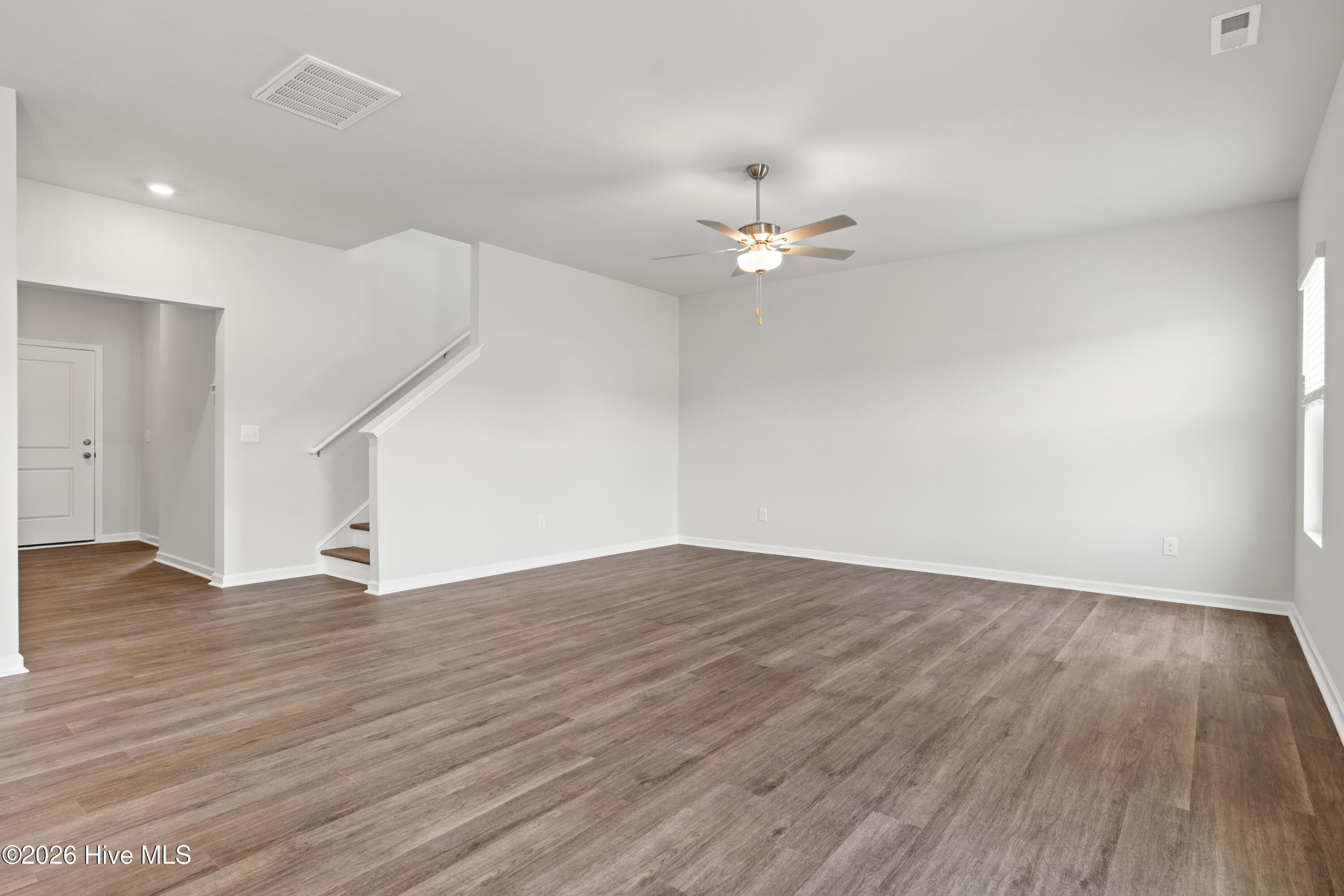 Single Family Residence at 141 N Squires Run Lane, Richlands, NC 28574, photo 14 of 105