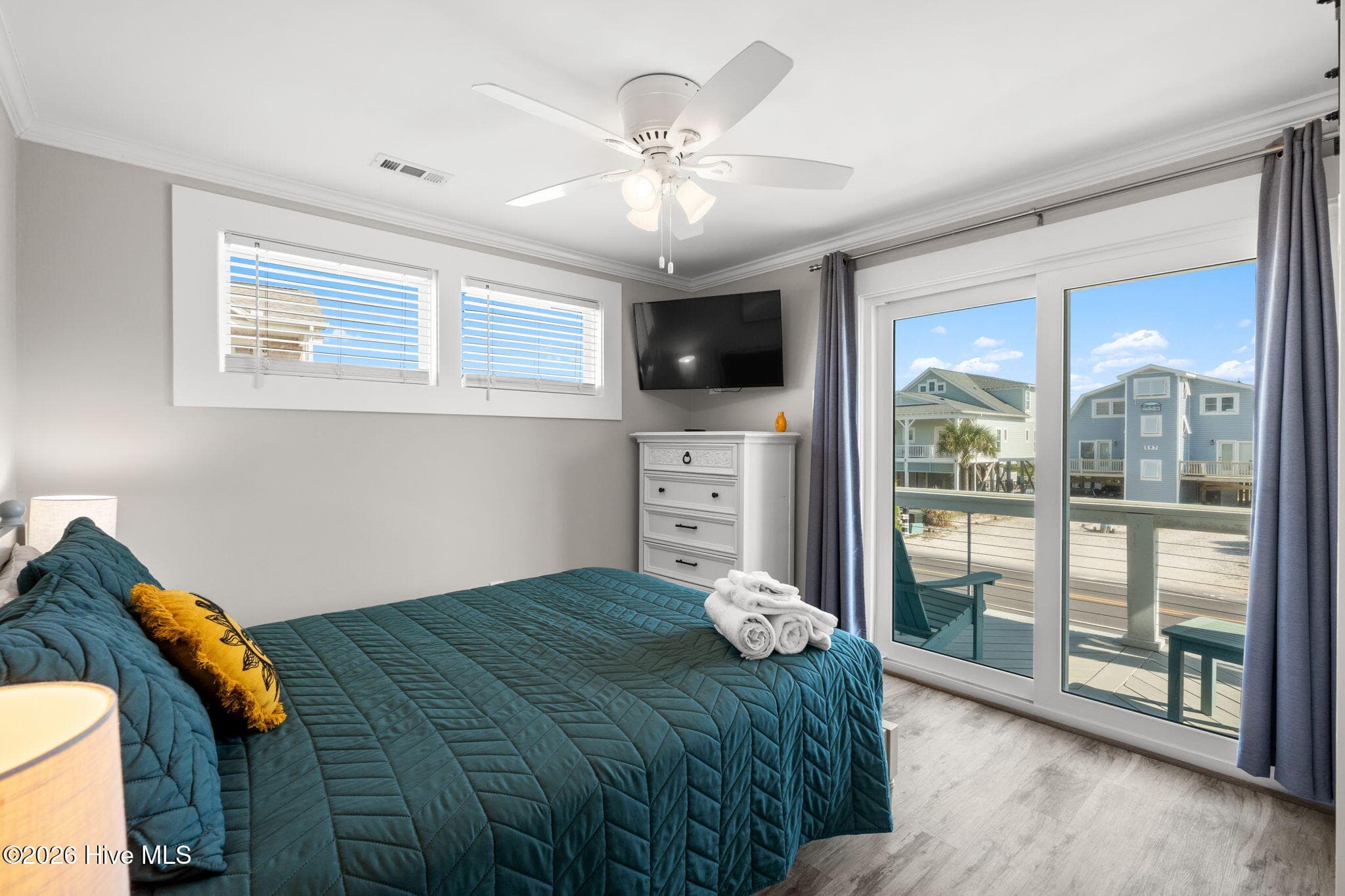 Single Family Residence at 598 Ocean Boulevard W, Holden Beach, NC 28462, photo 40 of 68