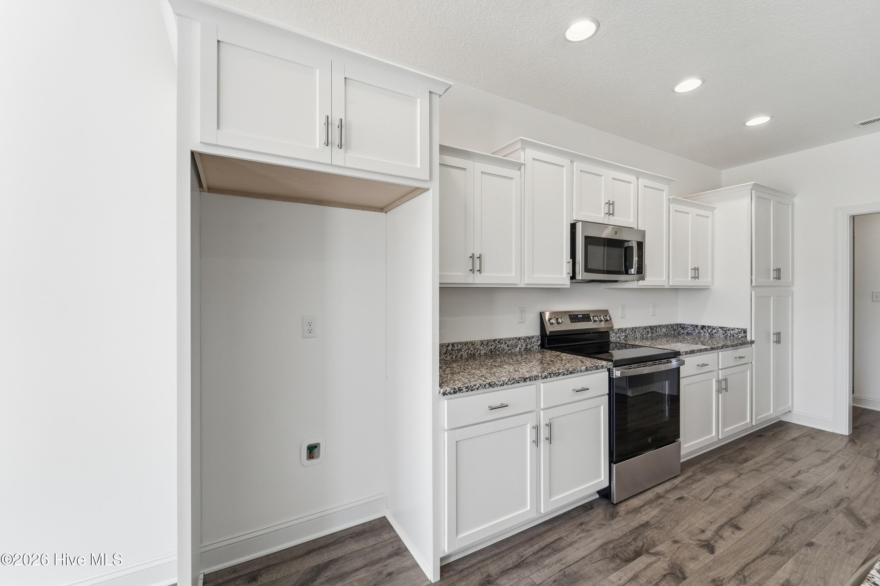 Single Family Residence at 288 Water Wagon Trail, Jacksonville, NC 28546, photo 52 of 66