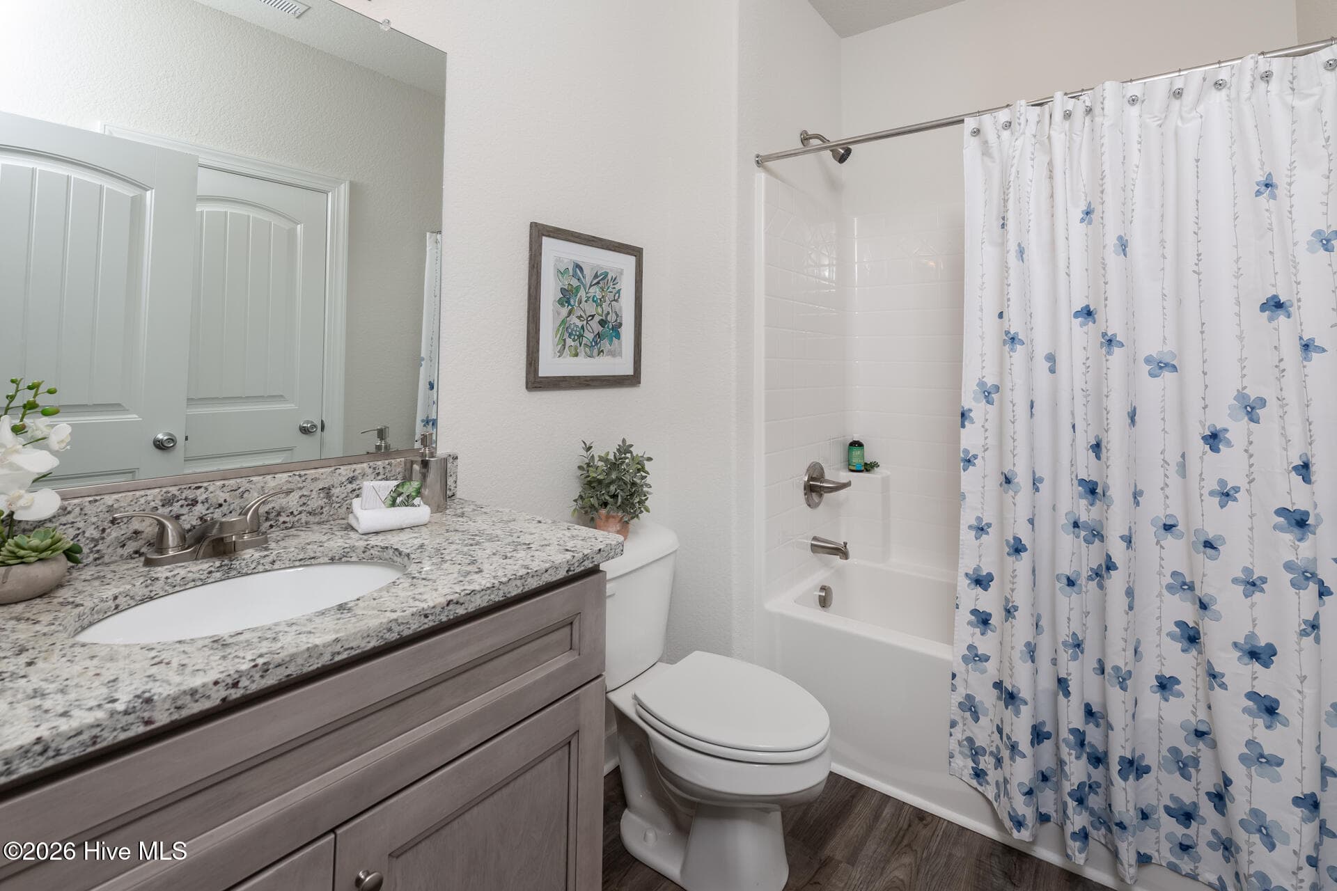 Single Family Residence at 151 Newtown Road, Moyock, NC 27958, photo 5 of 7