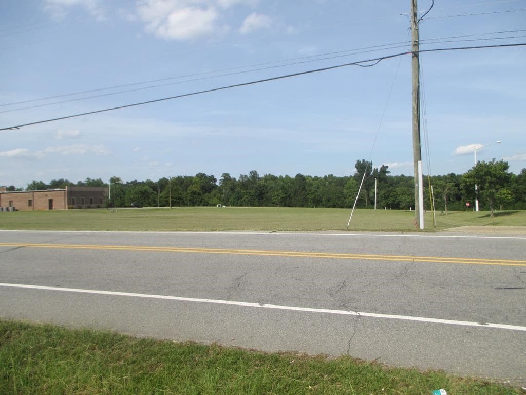 7 Highway 125, Roanoke Rapids NC 27870 photo 2