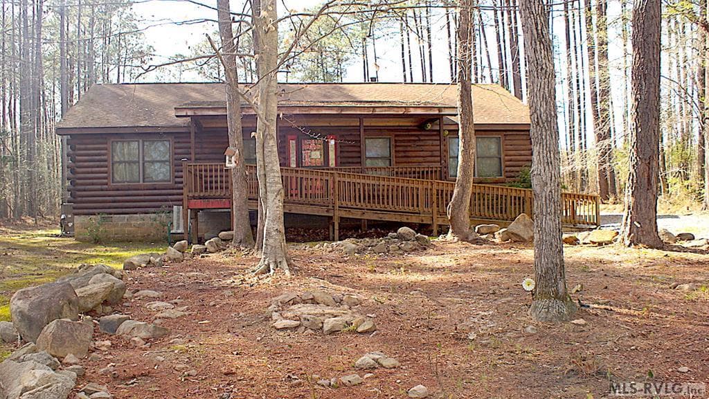 202 Waterside Dr, Henrico NC 27842