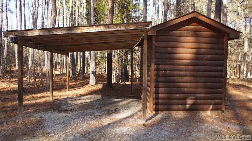 Detach Storage/Car Shed