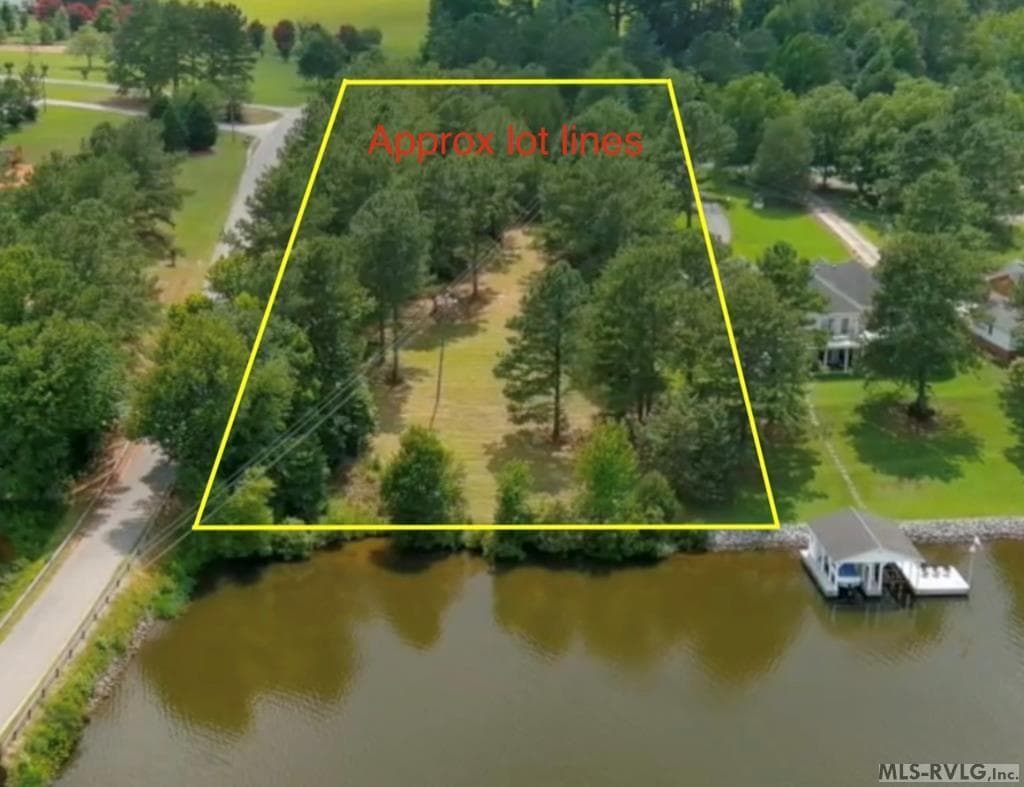 000 Moss Point, Gasburg VA 23857