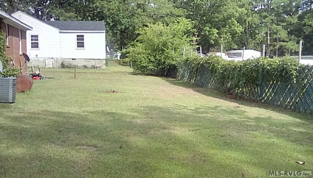 1511 4th Ave, Roanoke Rapids NC 27870 photo 2