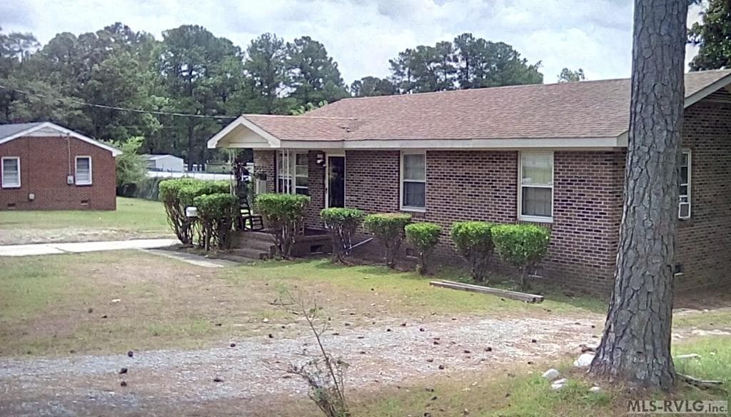 1507 4th Ave, Roanoke Rapids NC 27870 photo 2