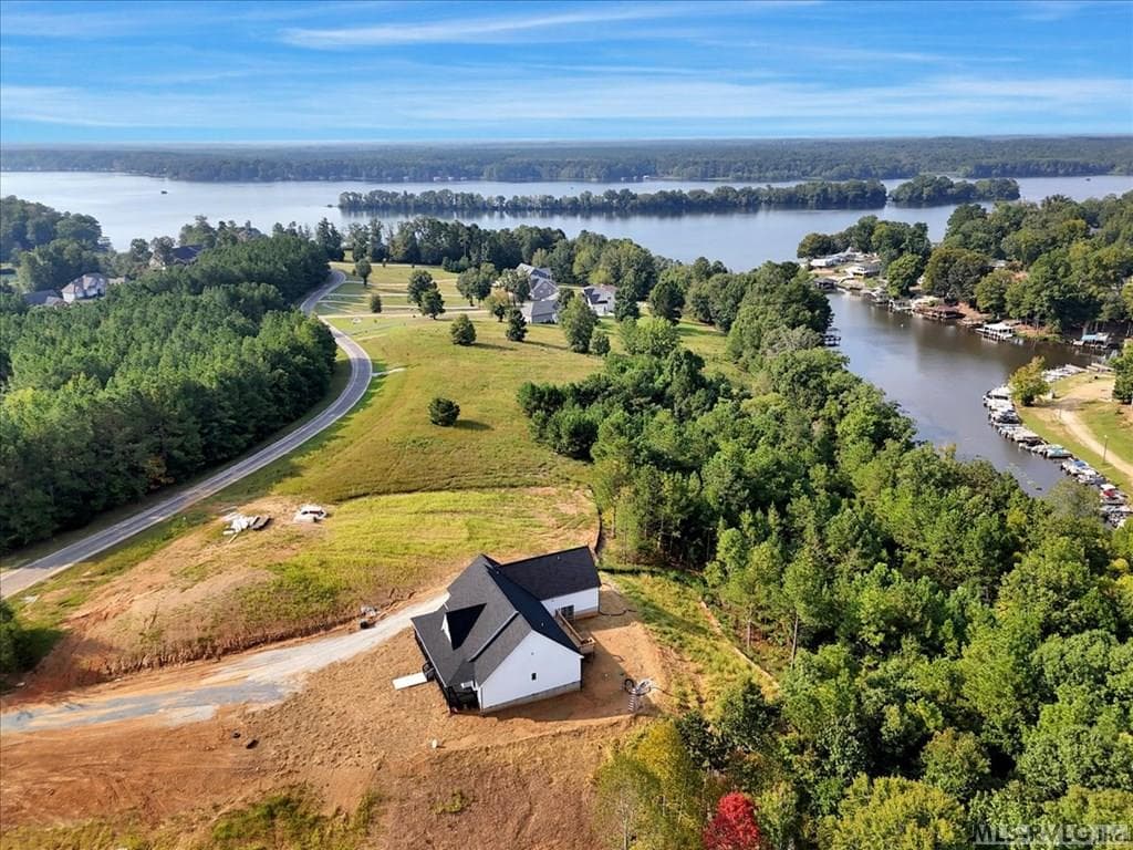 880 Starboard Drive, Bracey VA 23919 photo 3