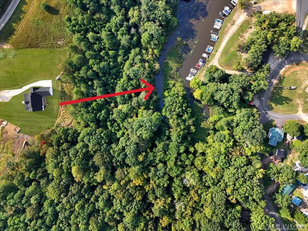 880 Starboard Drive, Bracey VA 23919 photo 5