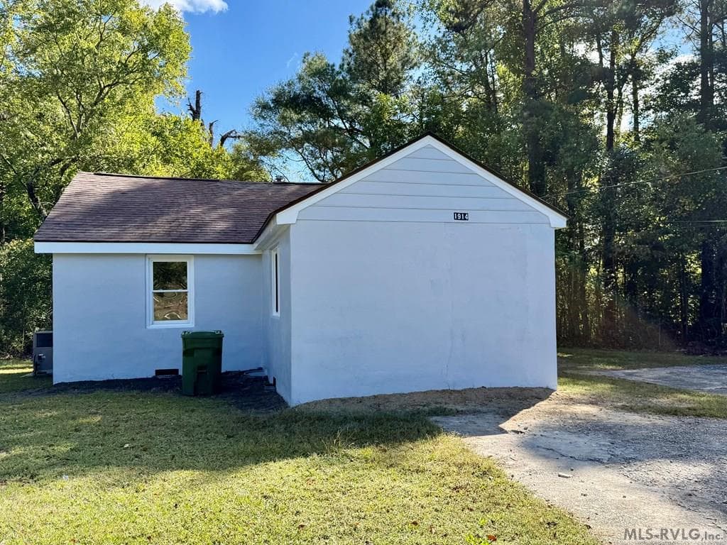 1914 Glover St, Roanoke Rapids NC 27870 photo 13