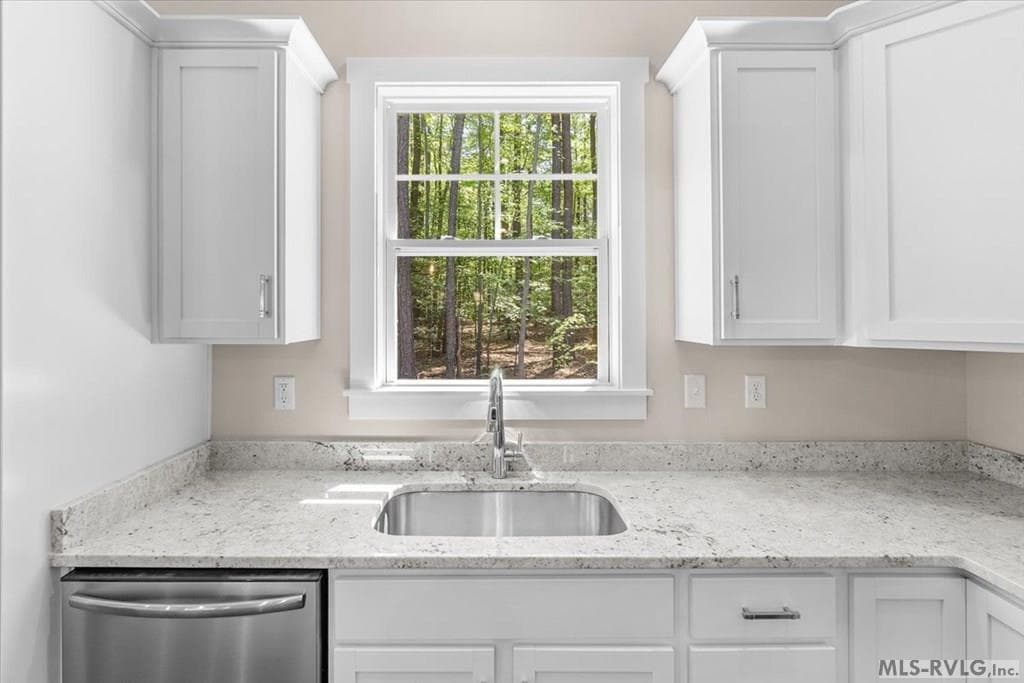 Residential/Vacation at 141 Jamestown Lane, Bracey VA 23919, Bracey, photo 15 of 44
