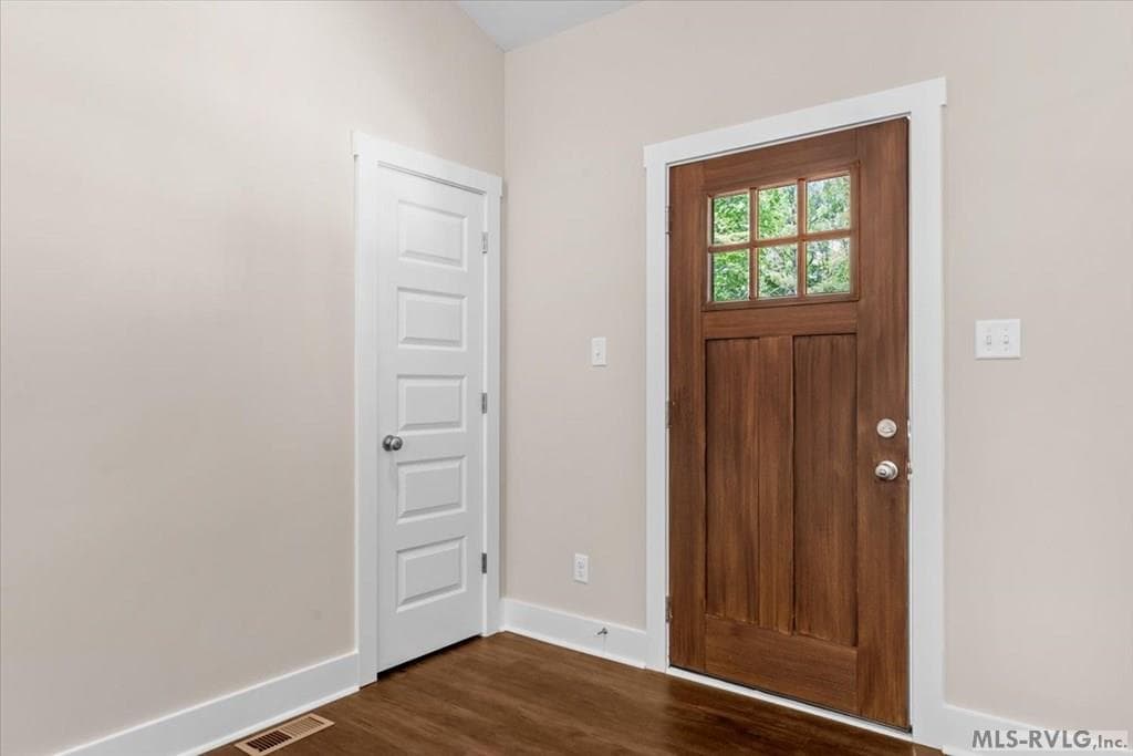 Residential/Vacation at 141 Jamestown Lane, Bracey VA 23919, Bracey, photo 11 of 44