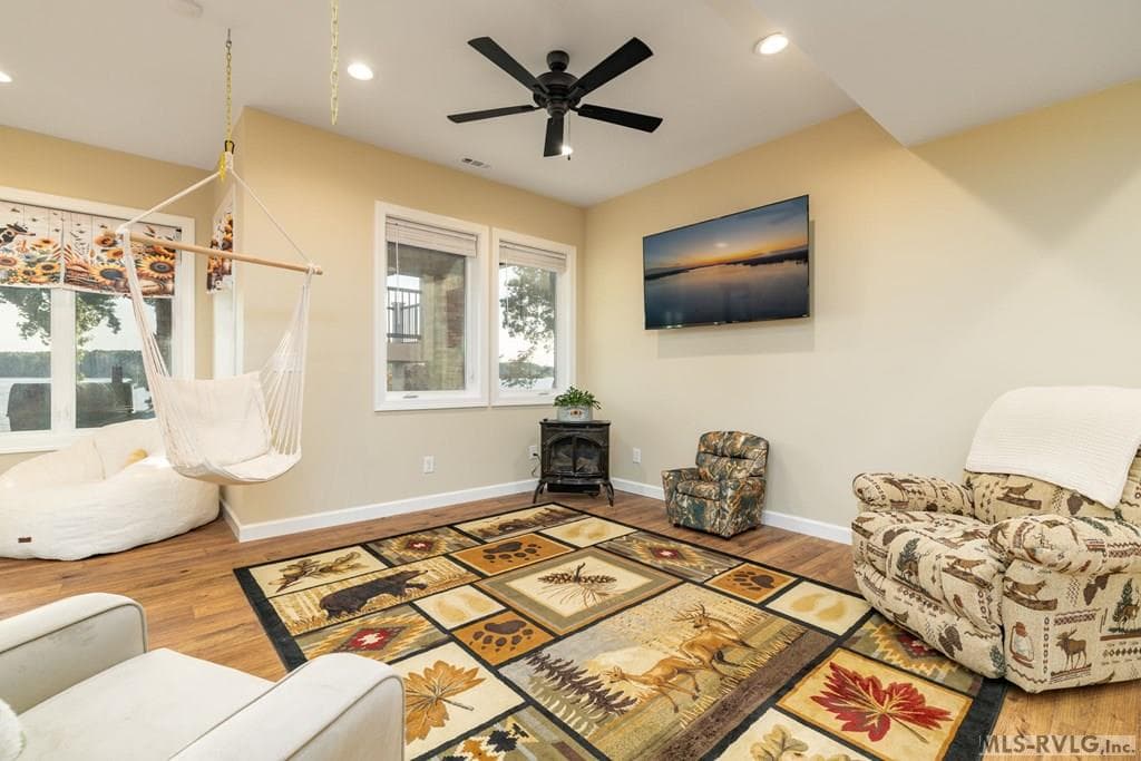 Basement recreation room