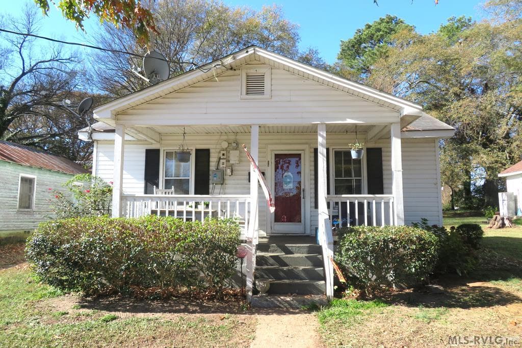 529 Whitaker, Roanoke Rapids NC 27870