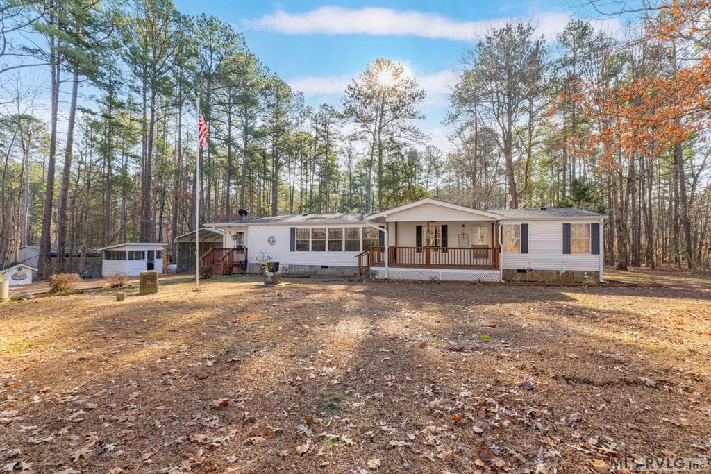 369 S Holiday Drive, Macon NC 27551 photo 2