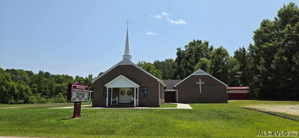 1662 Eaton Ferry Rd, Littleton NC 27850