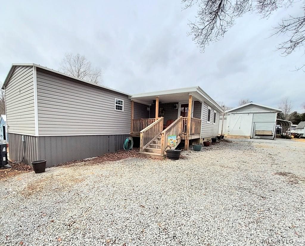 115 Ford Trail, Bracey VA 23919 photo 5
