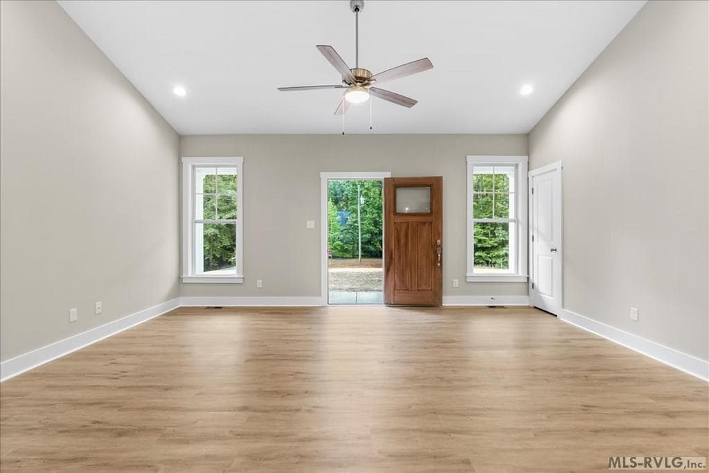 136 Hicks Drive, Bracey VA 23919 photo 12