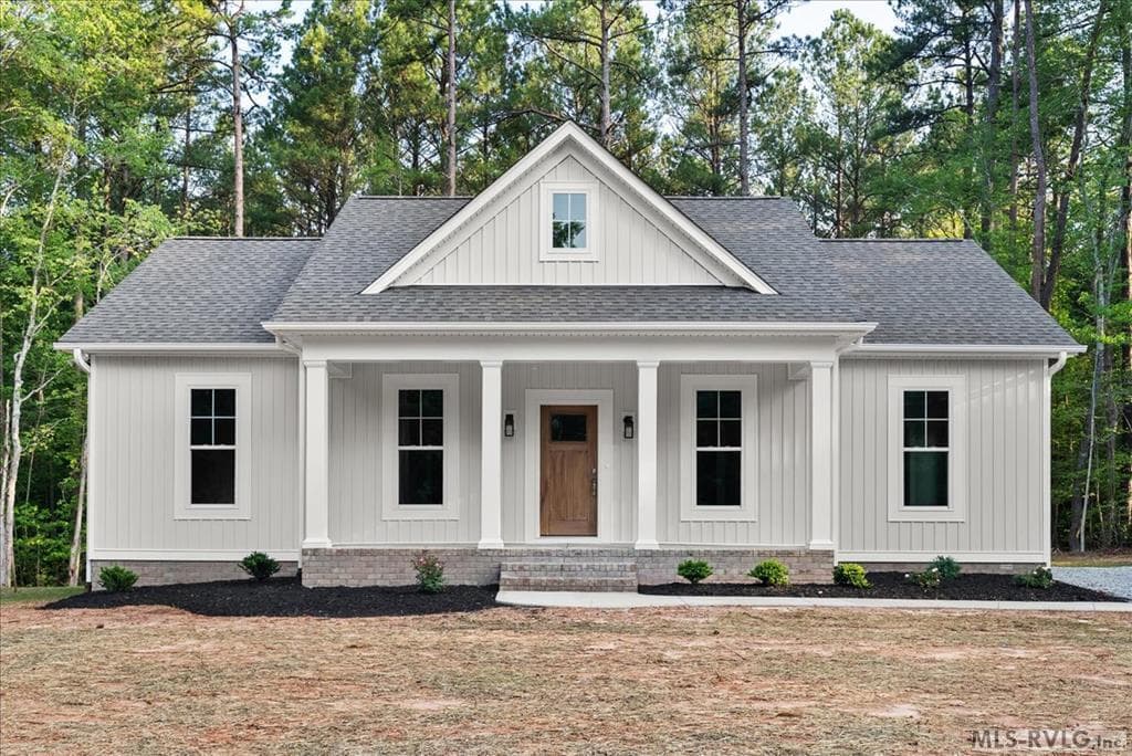 136 Hicks Drive, Bracey VA 23919