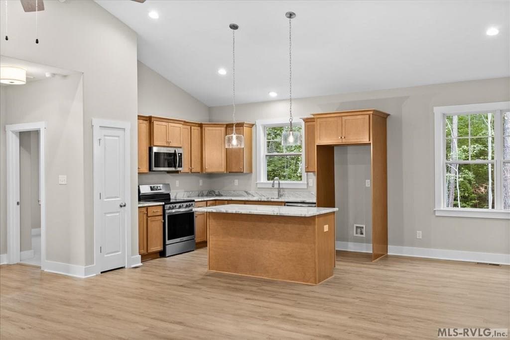 136 Hicks Drive, Bracey VA 23919 photo 9