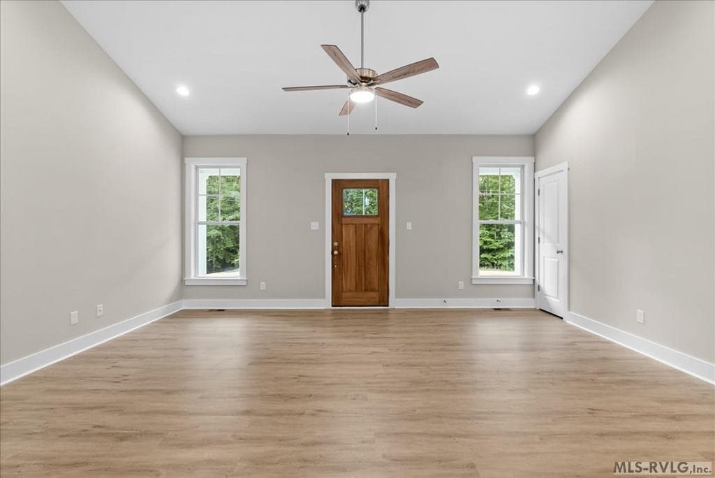 136 Hicks Drive, Bracey VA 23919 photo 11