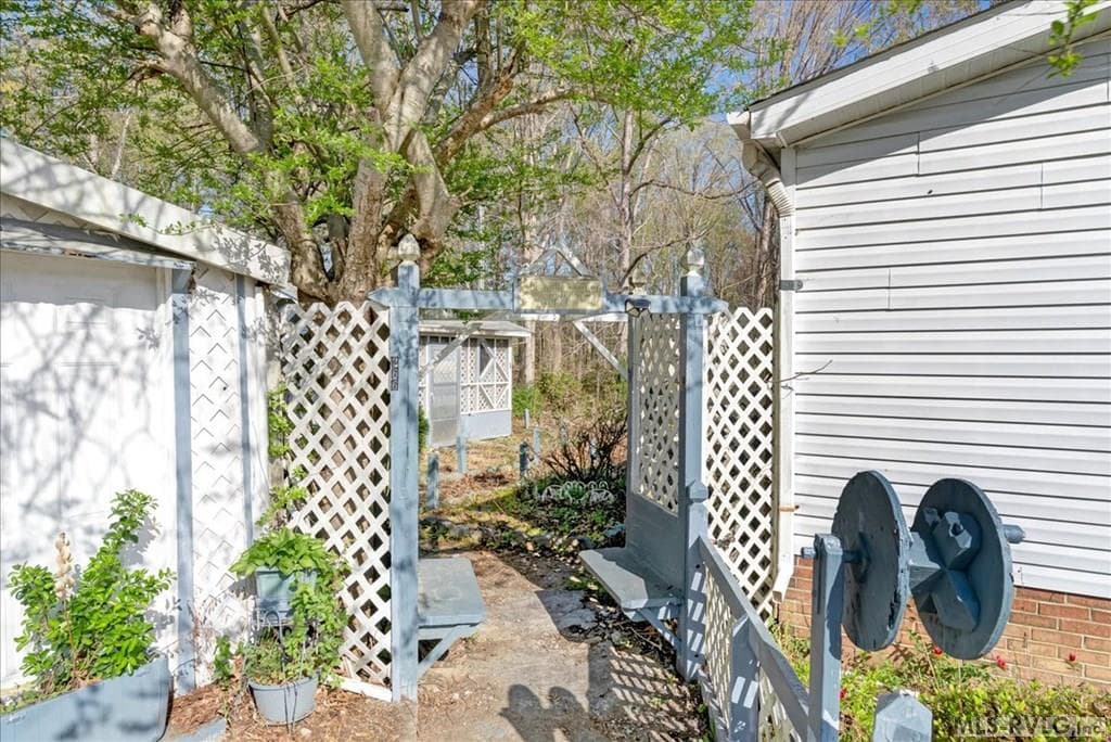 266 Macon-embro Rd, Macon NC 27551 photo 31